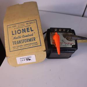 lot 76 image: ATTN RAILROAD ENTHUSIASTS  authentic LIONEL multi control Transformer No. 1033