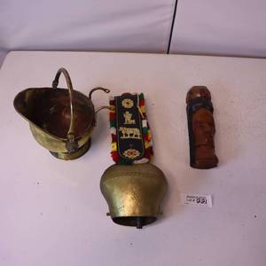 lot 221 image: LOT OF BRASS  GREAT SOUNDING COW BELL  WODOEN CARVING