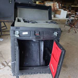 lot 225 image: EXPOSURE  DISPLAY CASE FOR TRADE SHOWS  INCLUDES LIGHTING