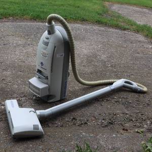 lot 228 image: ELECTROLUX GUARDIAN  VACUUM SYSTEM