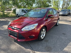 lot 10 image: 2013 FORD FOCUS SE NO ACCIDENTS 2 OWNERS