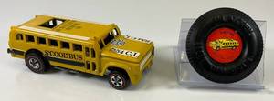 1970 REDLINE Hot Wheels "The Heavy Weights" S'Cool Bus With Button (Star Rivet) Hard To Find