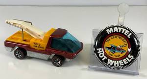 lot 7 image: 1969 REDLINE Hot Wheels The Heavy Weights Tow Truck Transparent Rust Red With Button