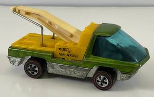 lot 13 image: 1969 REDLINE Hot Wheels Tow Truck Nice Condition