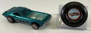 lot 17 image: 1970 REDLINE Hot Wheels Bye-Focal With Button Nice Condition (Bottom Rough Casted)