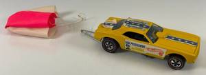 lot 20 image: 1969 REDLINE Hot Wheels The Snake Cuda Funny Car With Parachute Nice Condition