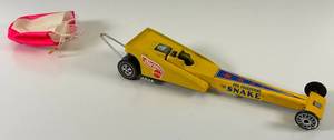 lot 21 image: 1971 REDLINE Hot Wheels  The Snake  Rear Engine Dragster With Parachute Nice Condition