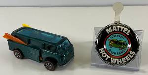 1969 REDLINE Hot Wheels Volkswagon "BEACH BOMB" With Surf Boards And Button Nice Condition