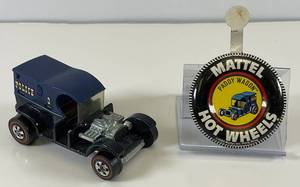 lot 82 image: 1969 REDLINE Hot Wheels Paddy Wagon Navy Blue With Button Very Nice Condition