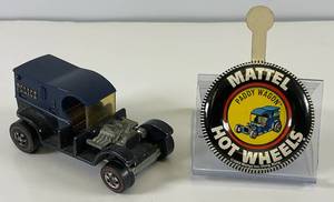 lot 91 image: 1969 REDLINE Hot Wheels Paddy Wagon Navy Blue With Button Nice Condition