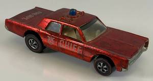 lot 154 image: 1968 REDLINE Hot Wheels Fire Chief Cruiser With Blue Light On Top Fair Condition