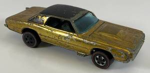 lot 158 image: 1967 REDLINE Hot Wheels Custom T-Bird Transparent Gold Used Condition