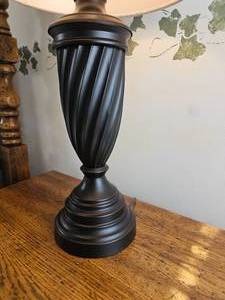 lot 34 image: Twist Footed Urn Table Lamp