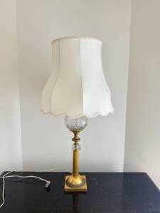 lot 36B image: Brass Collom Hollywood Regency Table Lamp