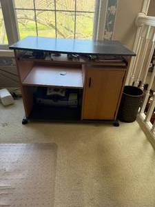 lot 78 image: Modern Contemporary Office Workstation