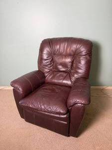Chocolate Tone Leather Recliner from Lane Furniture
