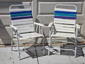 lot 63 image: Classic Strap Folding Chair Pair
