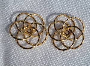 lot 46 image: 14K Yellow Gold Swirling Stud Earring Jackets, 2 grams