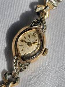 lot 48 image: Vintage Ladies Bulova Wrist Watch  10K Gold-Filled