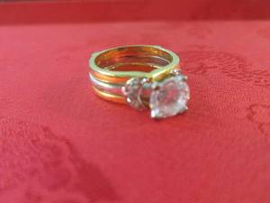lot 18 image: (FS) 18K Gold Plated Ring with Larg...