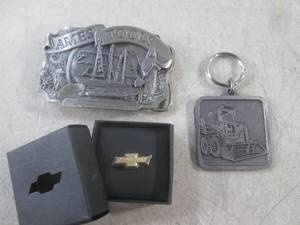 lot 40 image: (EC1) Vintage Acme Tools The Discov...