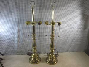 lot 41 image: (CS) Pair of 2-Bulb Brass Table Lam...