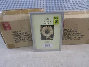lot 63 image: (CS) 12 - 5x7 Silver Mini EZ Pictur...