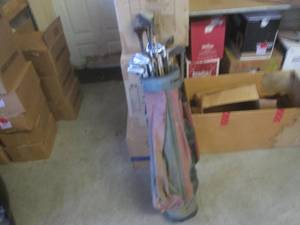 lot 71 image: (BSB) Vintage Spalding Golf Bag and...