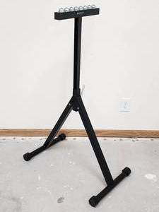 lot 57 image: Rockler Rolling Top Adjustable Height Board Feeder Stand