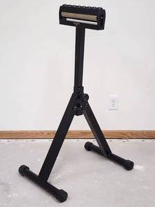 lot 53 image: Rockler Rolling Top Adjustable Height Board Feeder Stand