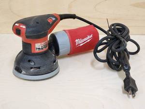 lot 45 image: Milwaukee 5 Random Orbit Electric Sander