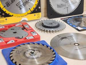 lot 10 image: 8 Assorted size Woodworking Saw Blades