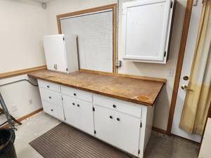 lot 46 image: (3) Pc Garage Workbench and Upper Cabinets