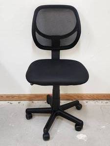 lot 105 image: Workshop  Office Chair