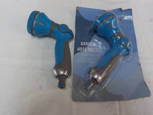 lot 143 image: 2 ct Garden Hose Nozzles...