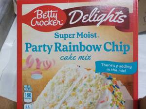 lot 152 image: 6 ct Betty Crocker Party Rainbow Ch...