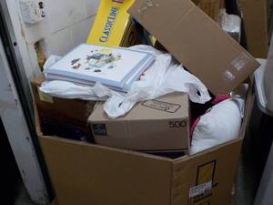 lot 164 image: Pallet of Unclaimed Lots...