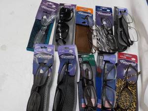 lot 173 image: 10 pair Reading Glasses- various st...