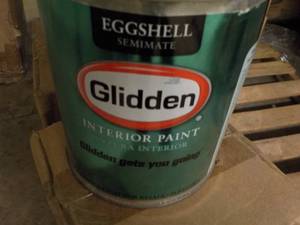 lot 179 image: 8 qts Glidden Paint- your choice fr...