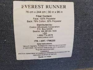 lot 11 image: Everest Runner 30 x 96...