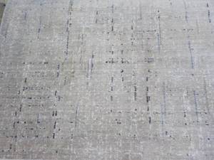 lot 40 image: 30 x 44 Accent Rug...