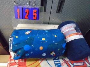 lot 125 image: Sunbeam micro plush heated throw & kids sleeping bag. As shown.