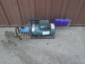 2000 psi Kat pump pressure washer with hose & wand. 220 volt. Untested. As shown.