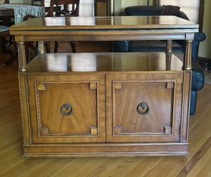 lot 20 image: Vintage French Directoire Style Buffet Server  Sideboard