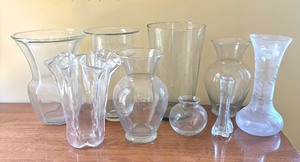 lot 40 image: Variety of Crystal and Clear Glass Vases