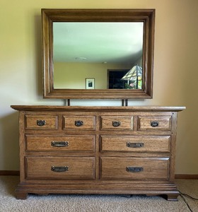 lot 12 image: Vintage Dresser with Mirror