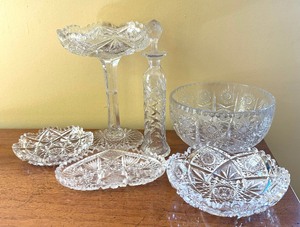 lot 76 image: Vintage Crystal and Cut Glass Compote Dish, Bowls and More