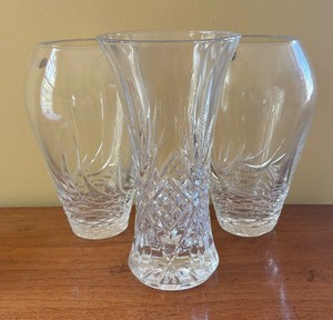 lot 81 image: Three Beautiful Crystal Vases