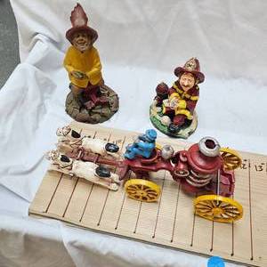lot 75 image: Vintage Cast Iron  Horses and Pumper Truck Wagon and Resin StatuesMisc