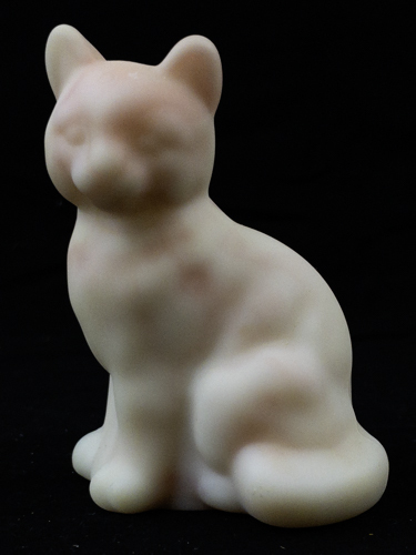 lot 29H image: FENTON Rose Burmese Satin Sitting Cat Figurine.